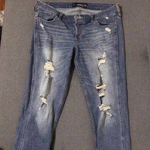 NEW Hollister Boyfriend Jeans
